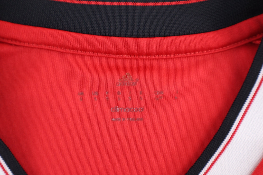 2015/16 Manchester United Soccer Jersey product image 3