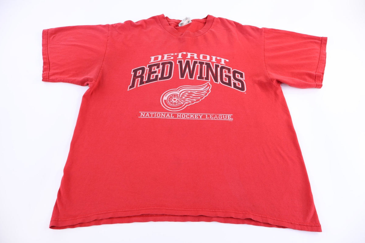 90's Detroit Red Wings Hockey T-shirt product image 1
