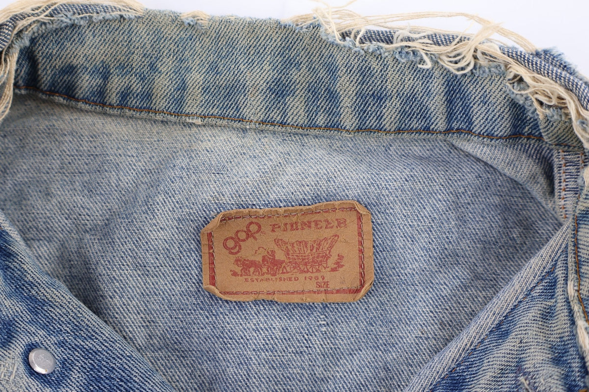 90's GAP Medium Wash Denim Jacket product image 4