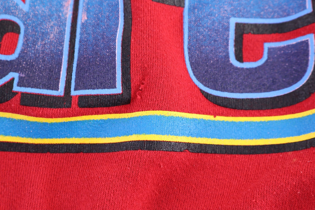 90's Tweety Bird Do I Look Like I Care Sweatshirt product image 3