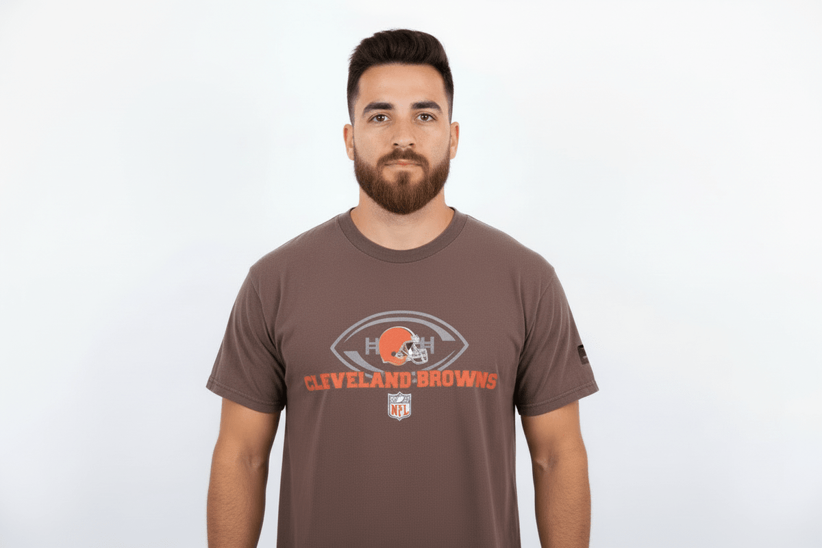 Vintage Cleveland Browns Football T-shirt product image 1