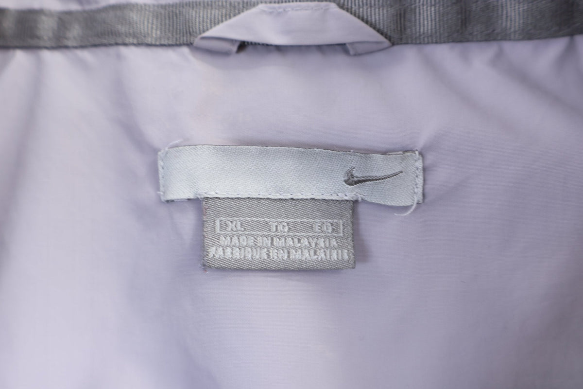 Vintage Nike Embroidered Logo Grey & Black Full Zip Jacket product image 5