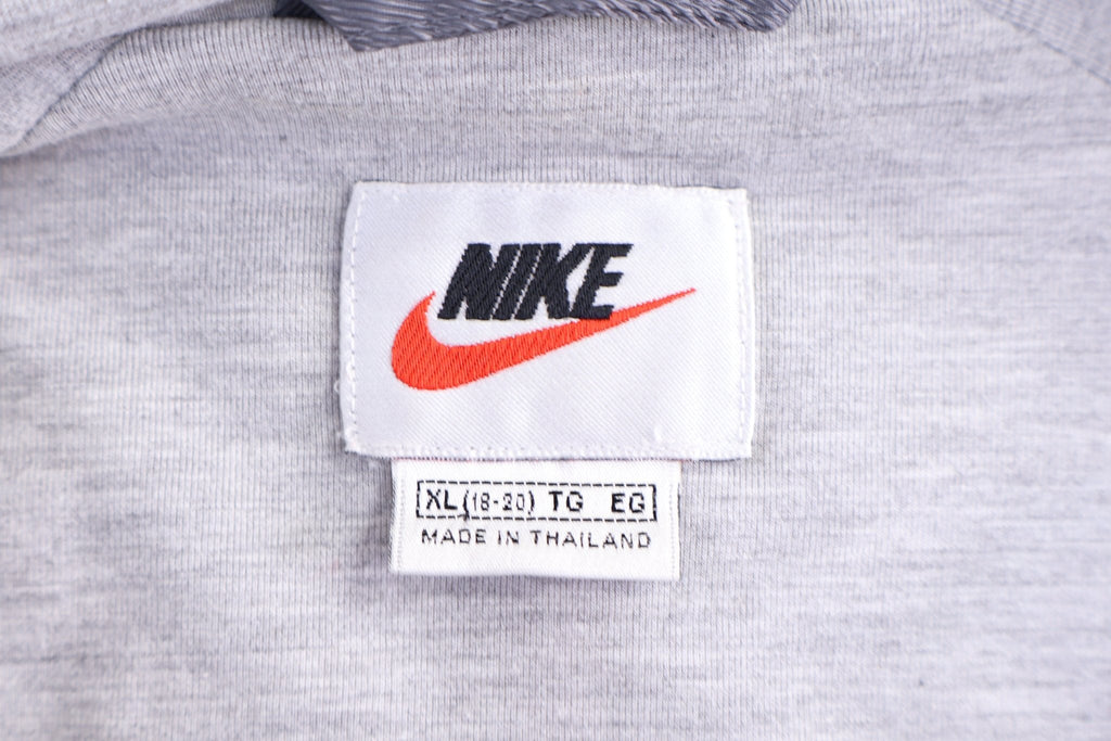 Women's 90's Nike Embroidered Logo Full Zip Jacket product image 3